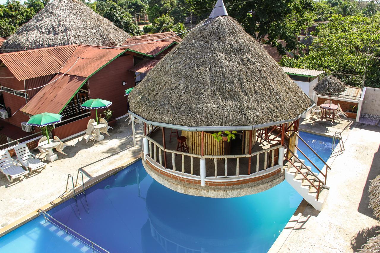 Los Gavilanes Hotel Пукальпа Екстер'єр фото